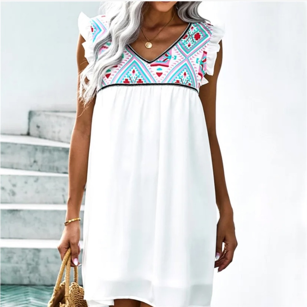 White Dress 🤩 Size S (fits like a M)